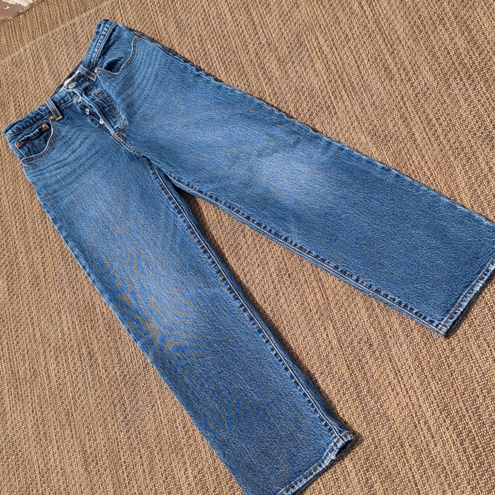 Levi's Ribcage straight ankle 27x29 smooth back